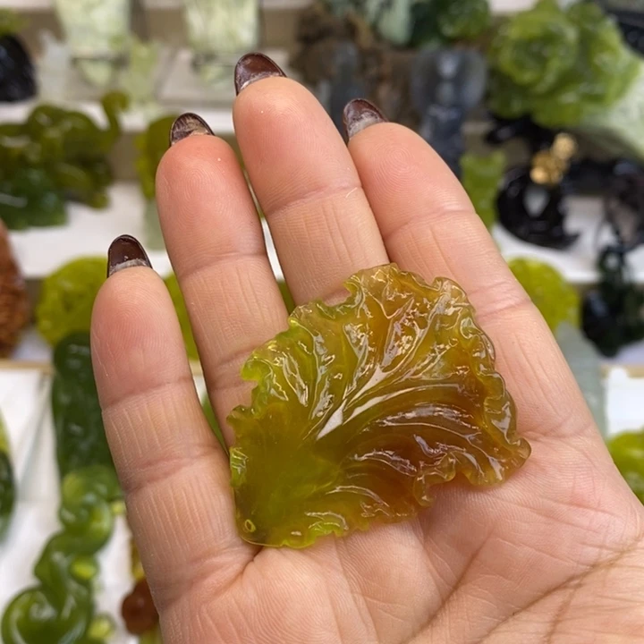 蛇纹石玉未镶嵌颈饰新*点