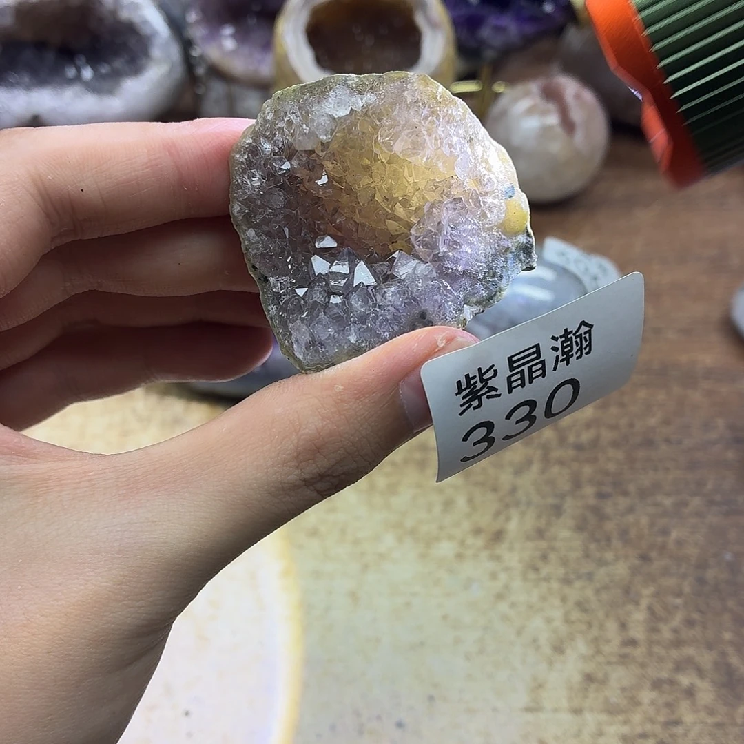 未镶嵌水晶大型摆件（非配饰）