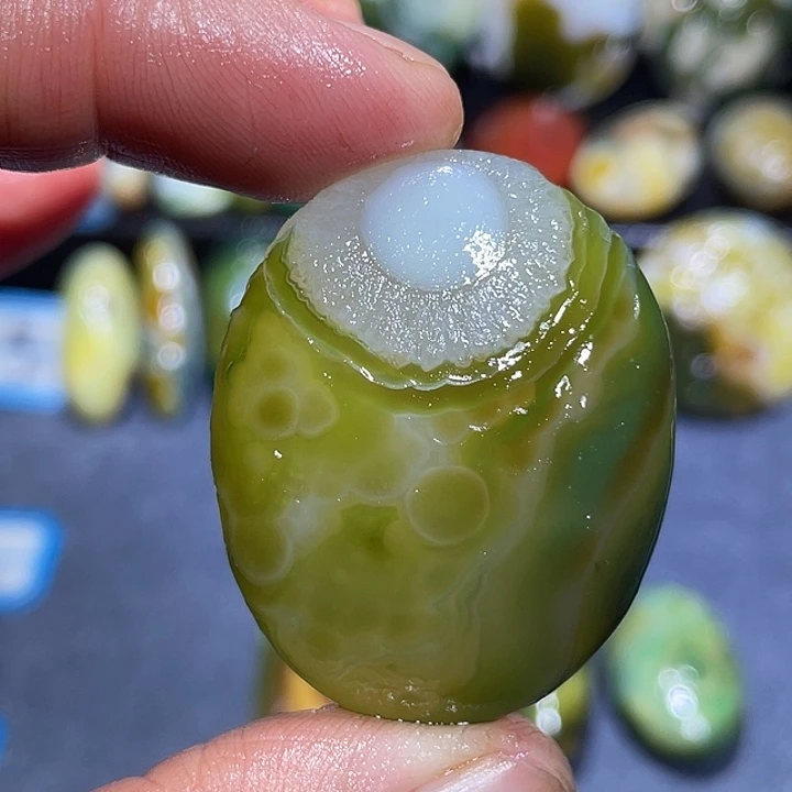 玛瑙/玉髓未镶嵌珠宝奇石