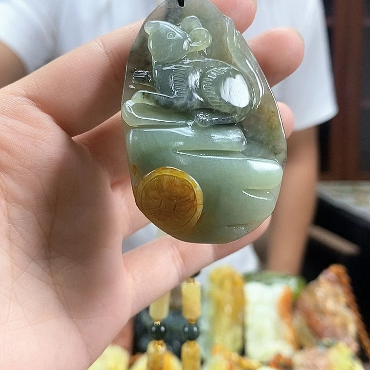 蛇纹石玉未镶嵌吊坠(赠链)