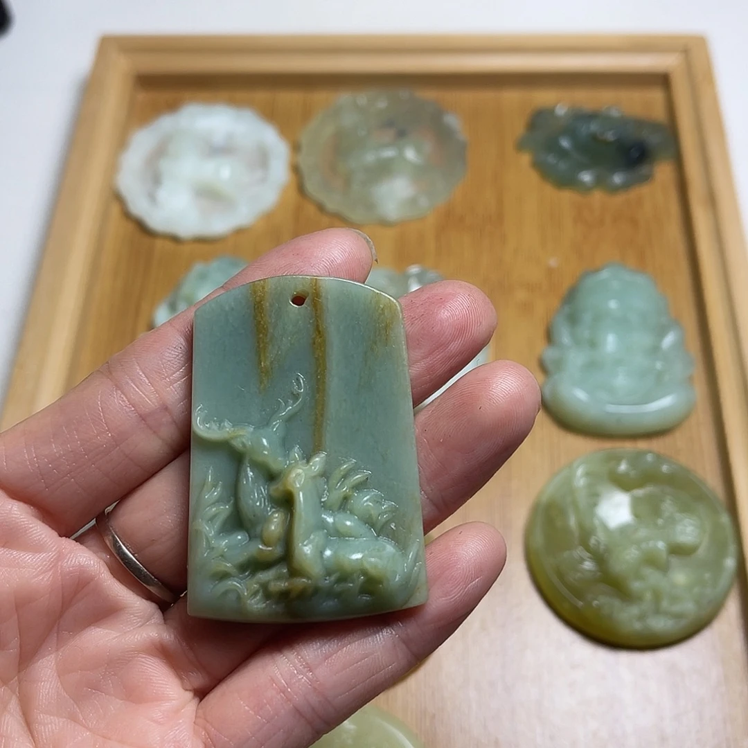 ʕ***ʔ蛇纹石玉未镶嵌颈饰