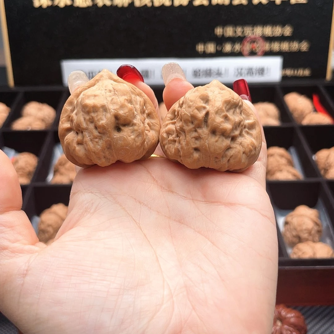 把件文玩核桃40古蟾全品无修大蹬腿肌肉感40A2