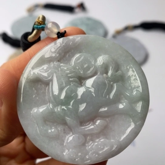 翡翠未镶嵌挂件翡翠