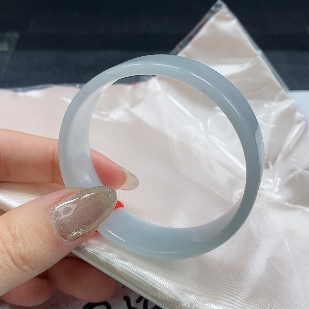 【闪购商品】翡翠手镯未镶嵌242号