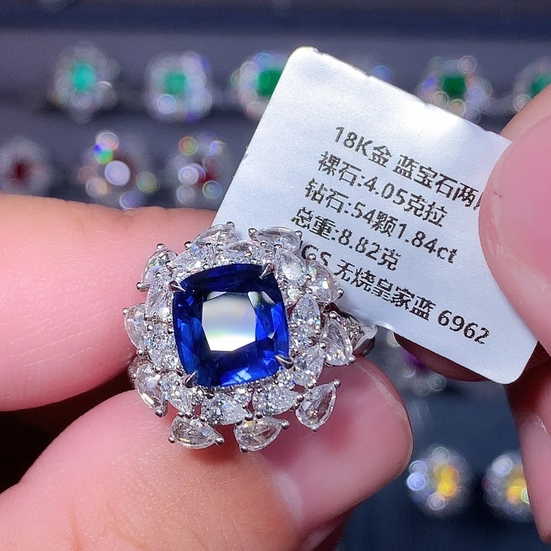 戒指蓝宝石18K金镶嵌