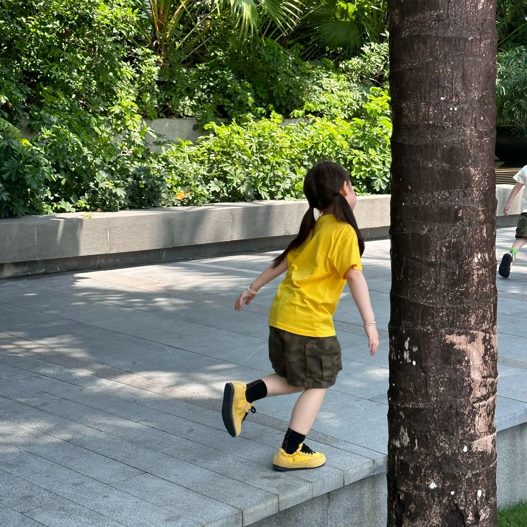 小思家女童套装2025夏季韩版休闲风字母印花圆领短袖宽松工装裤