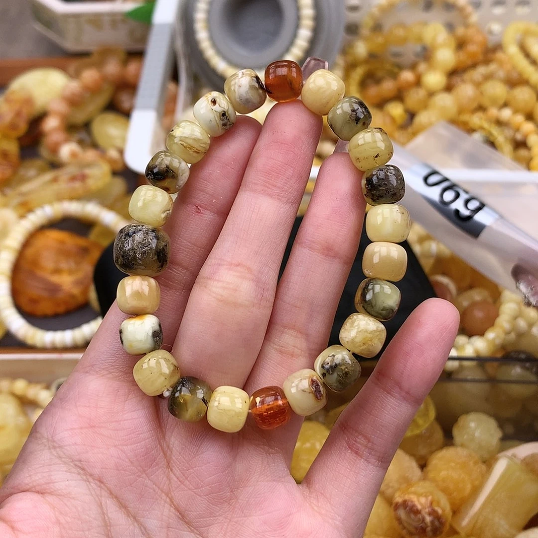 琥珀未镶嵌珠宝奇石