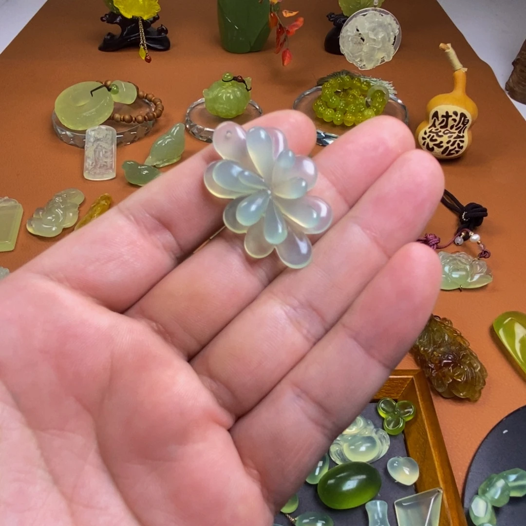 蛇纹石玉合金颈饰