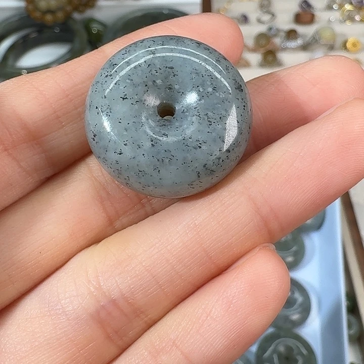 和田玉未镶嵌颈饰26.12