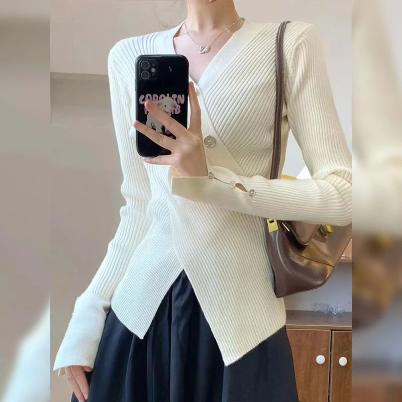 VOCKOO官方V领针织衫女2025新款秋冬装毛衣内搭打底衫别致绝美修
