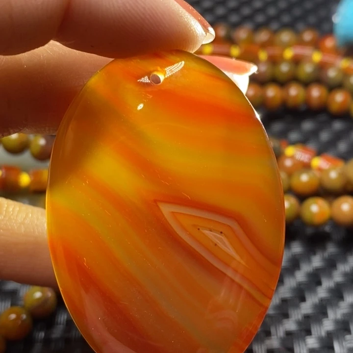 玛瑙/玉髓颈饰未镶嵌