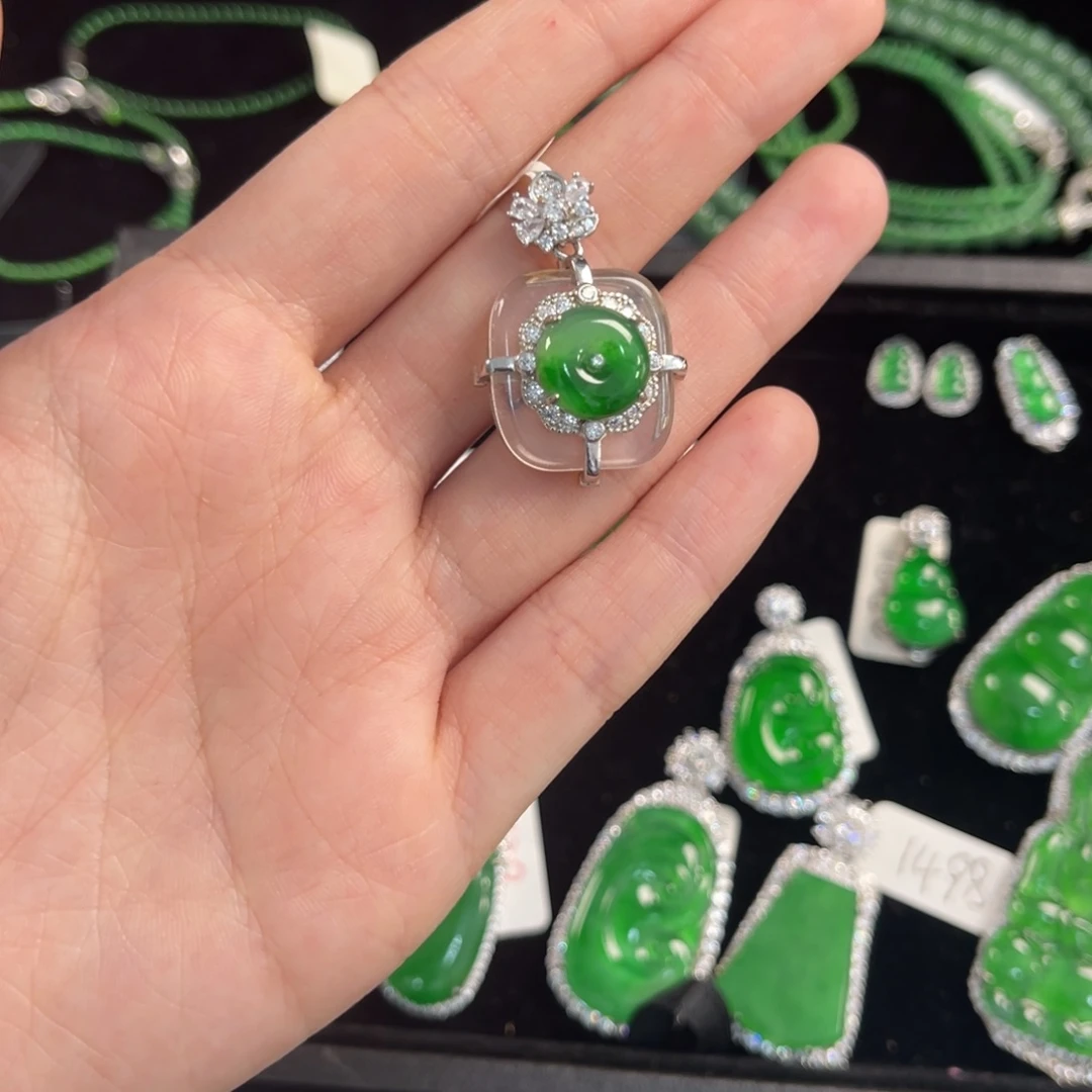 翡翠银S925镶嵌戒指翡翠吊坠