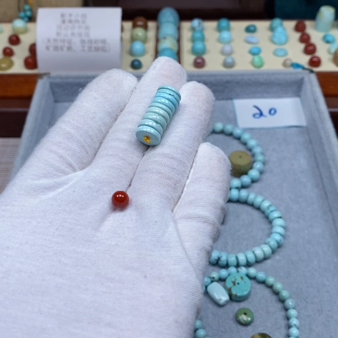 南红玛瑙配饰未镶嵌