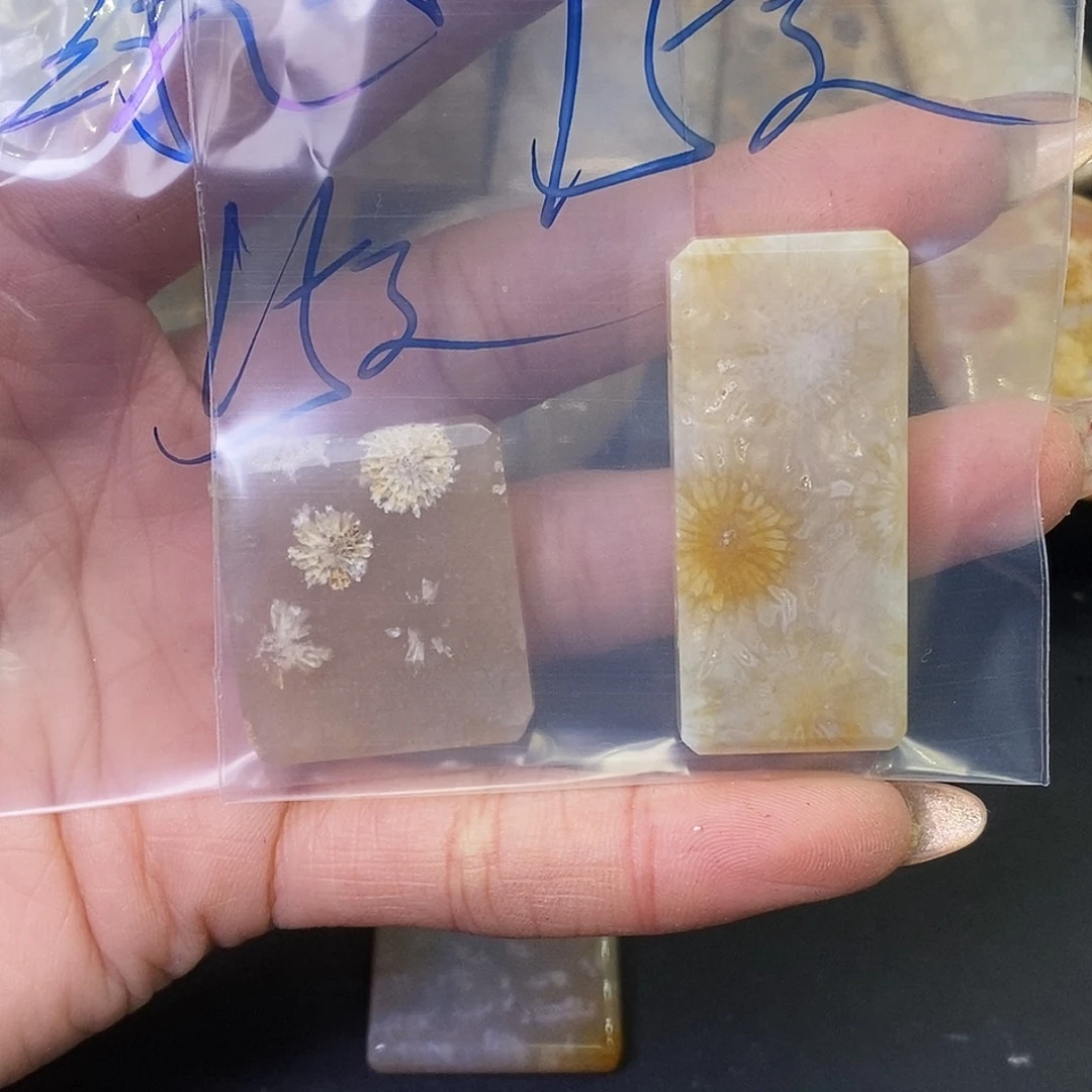 硅化玉颈饰合金绿**沙