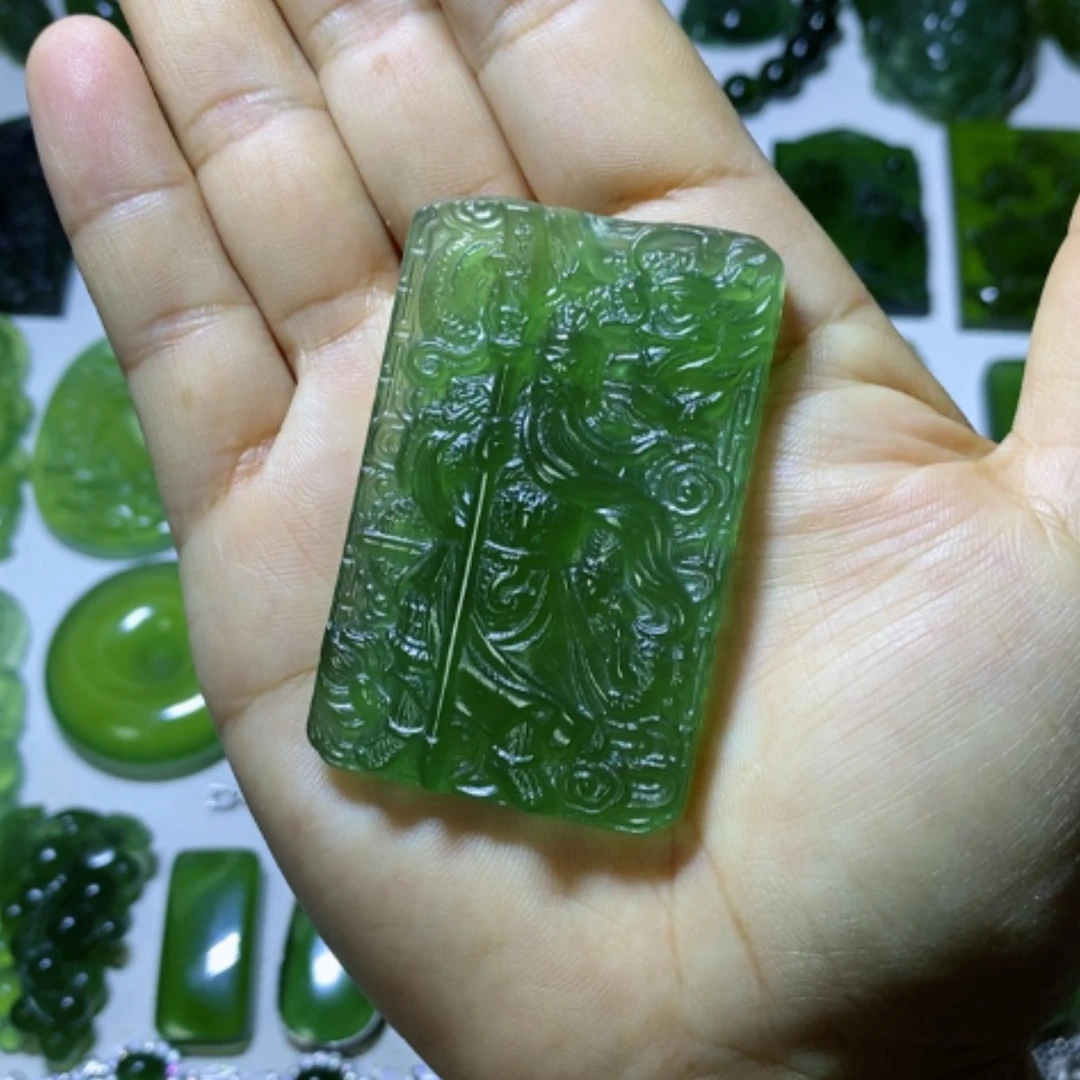 【闪购商品】未镶嵌蛇纹石玉颈饰