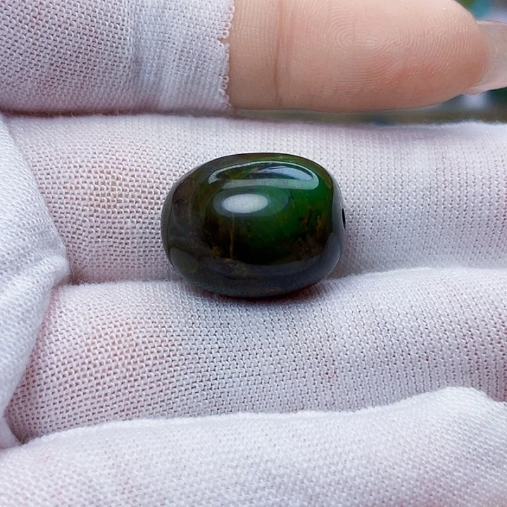 绿松石未镶嵌饰品