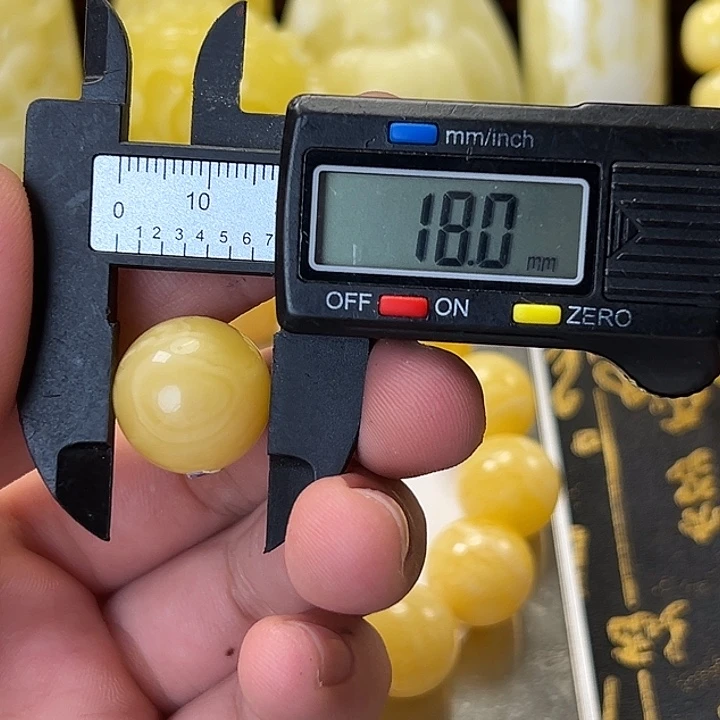琥珀未镶嵌裸石200