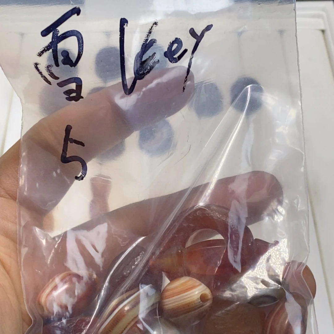 雪***y玛瑙/玉髓未镶嵌颈饰