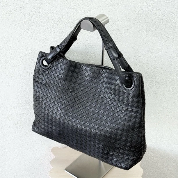 95新 BOTTEGA VENETA/葆蝶家 黑色编织双桥单肩包
