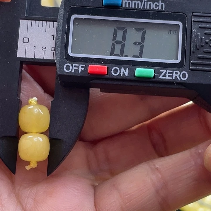 未镶嵌蜜蜡裸石6杂