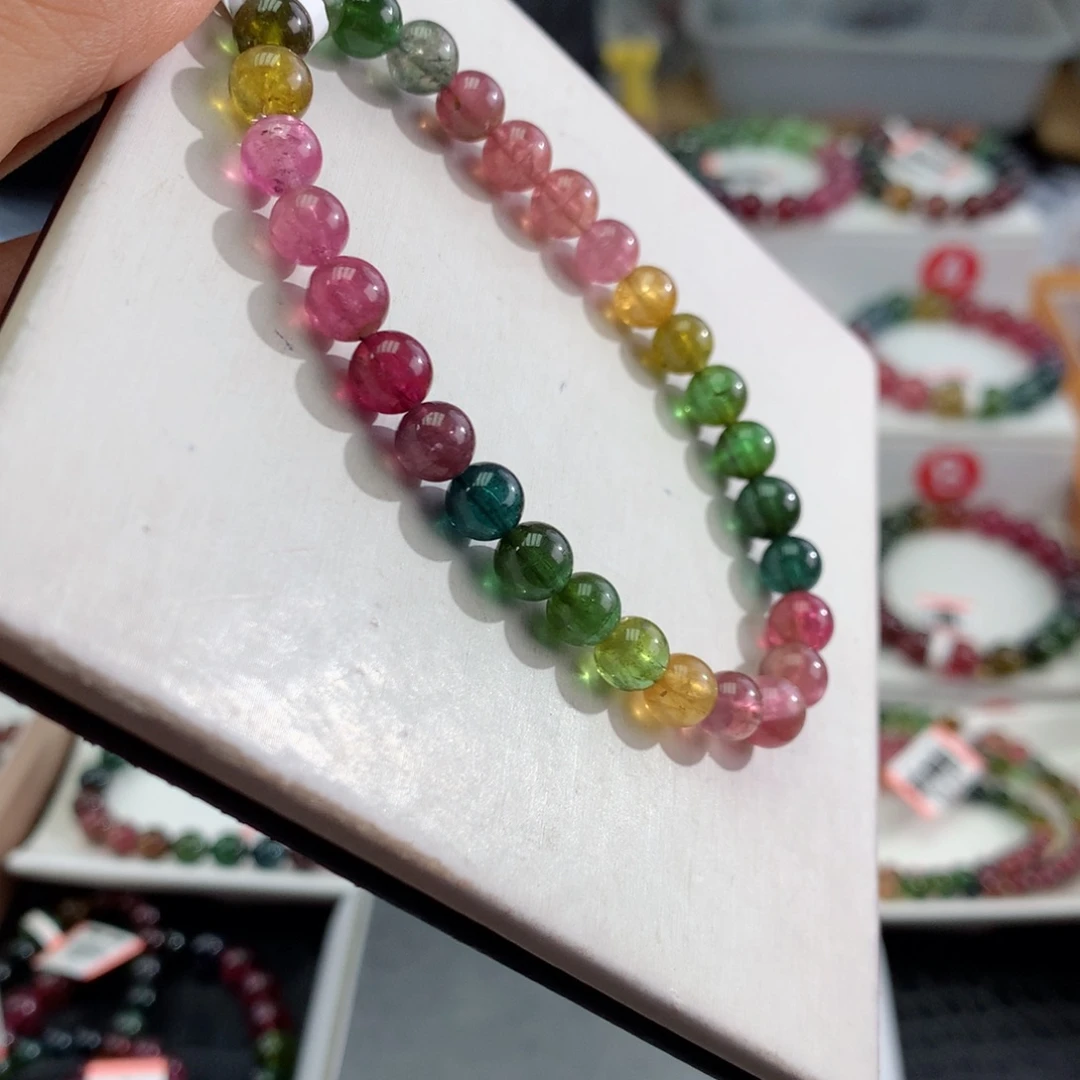 手链碧玺未镶嵌       6.8mm。