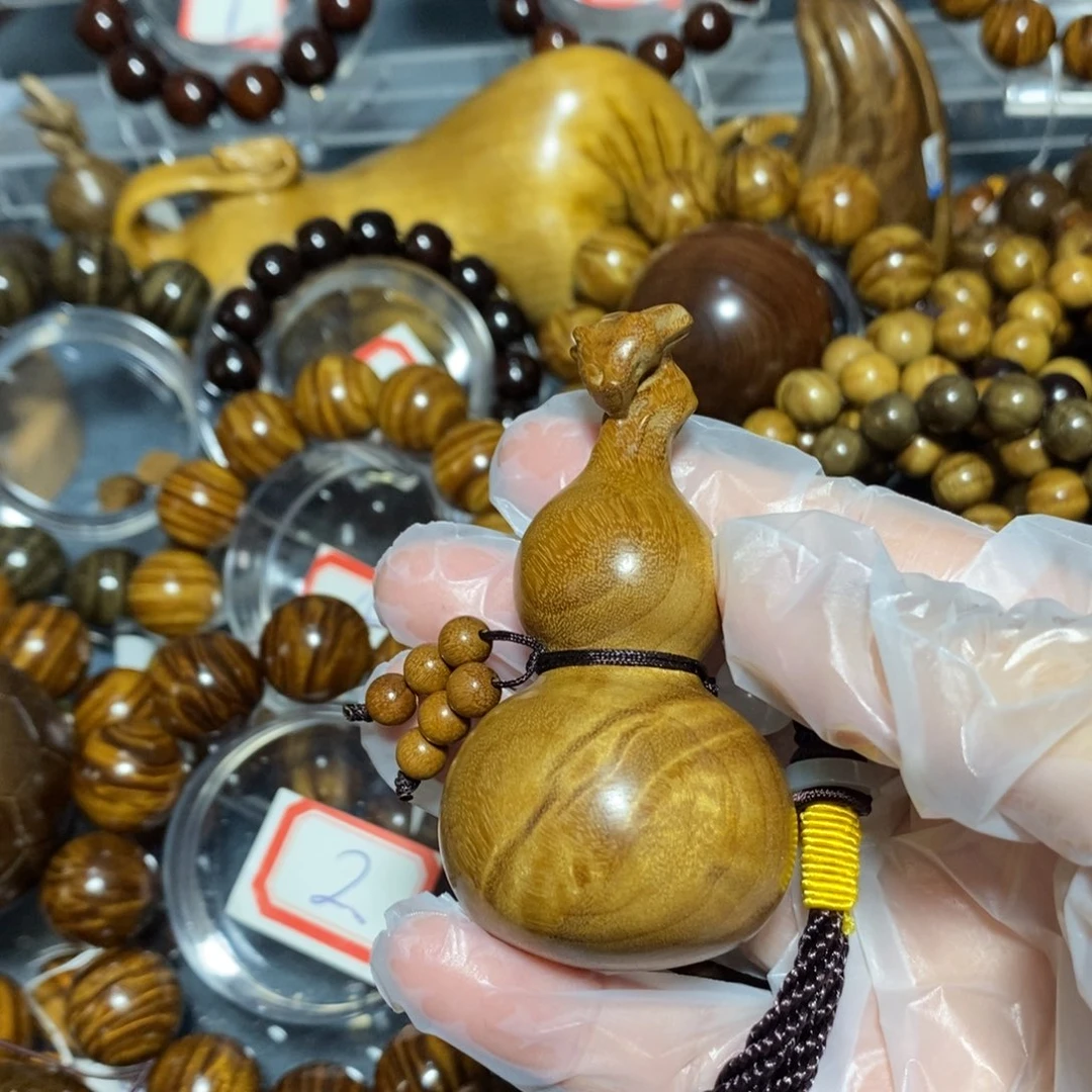 金丝楠木雕工艺品