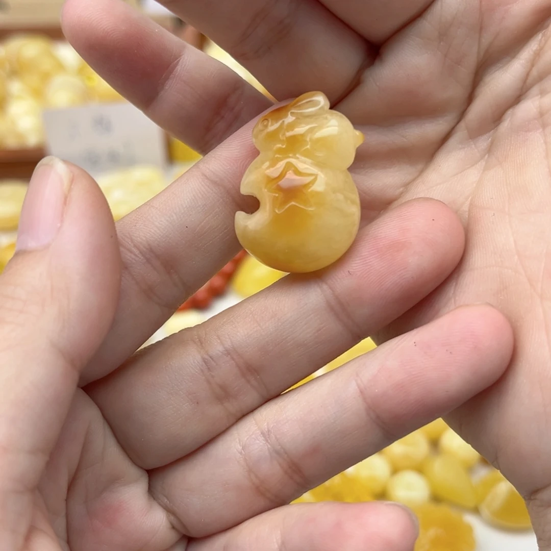 裸石蜜蜡未镶嵌配饰