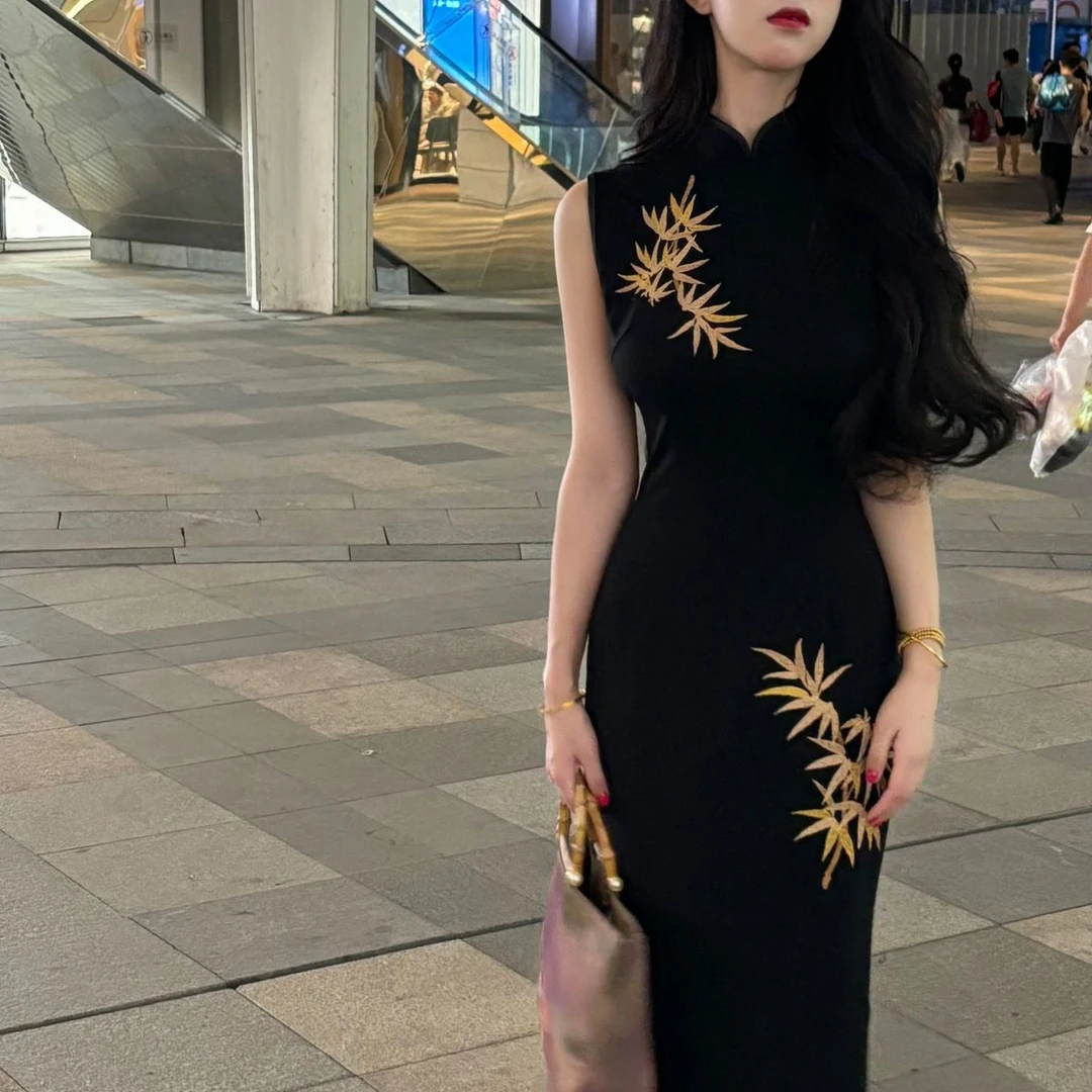 1画报夫人原创自制高级新中式刺绣弹力西装旗袍尊为金竹