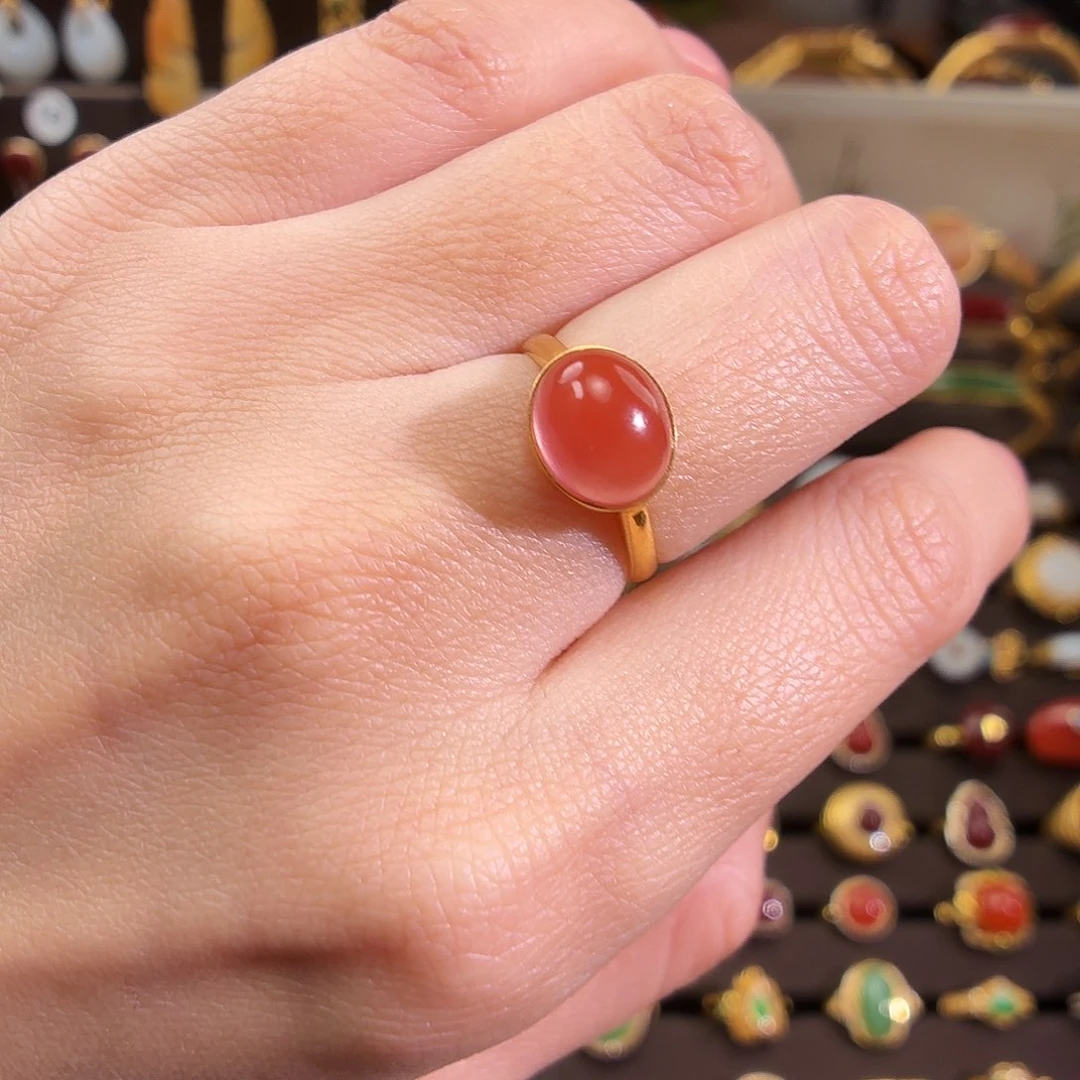 颈饰18K金镶嵌南红玛瑙