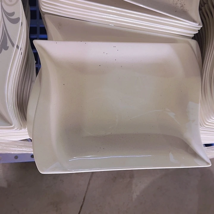 瓷12 英寸 异型盘子  2 个