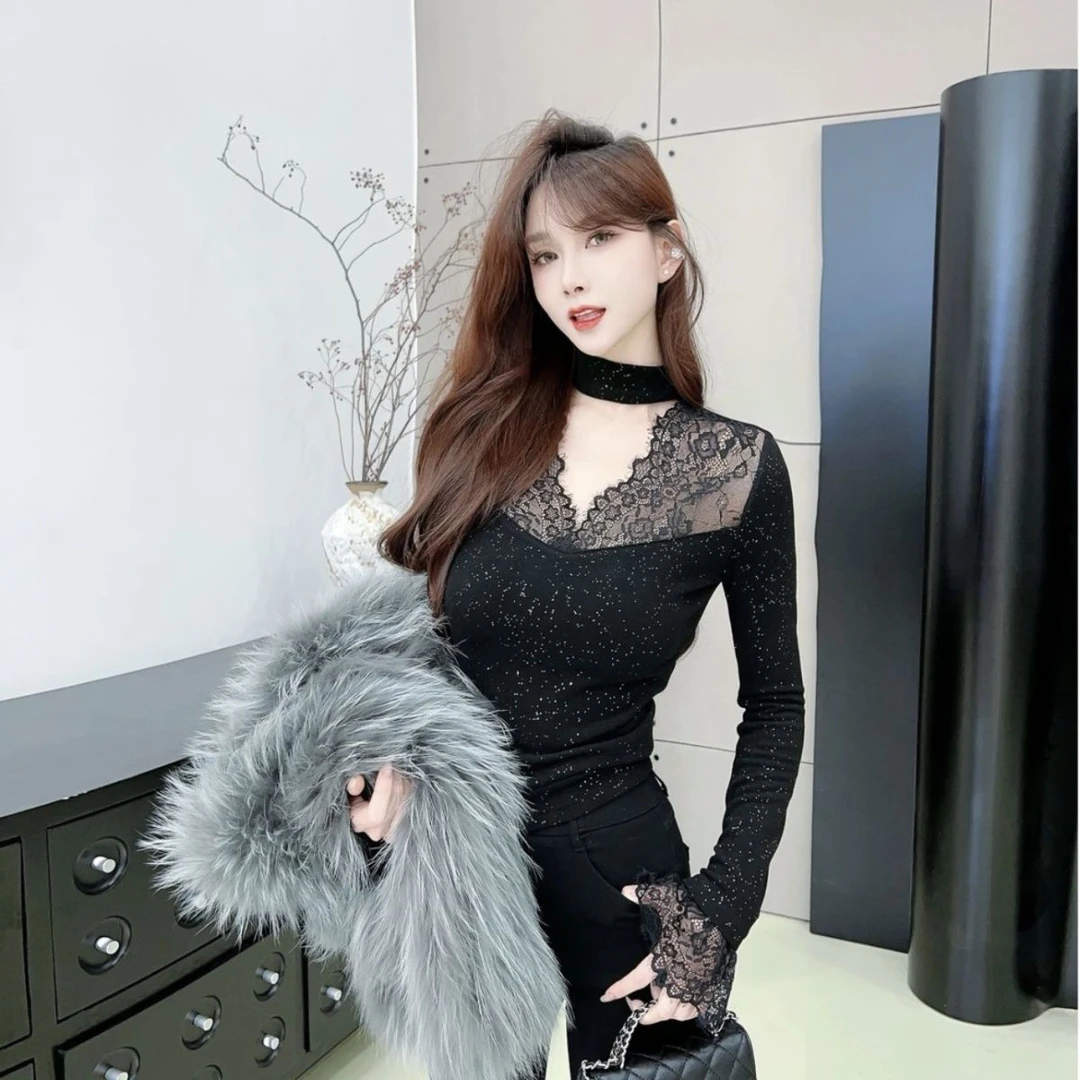 2025秋冬新款气质V领打底全身细闪设计感修身显瘦内搭拼接挂脖衫