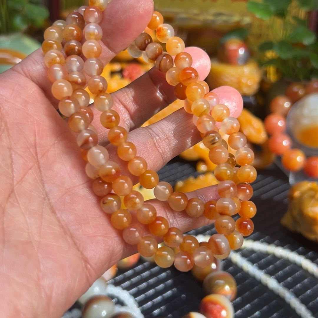 余***念石英质玉未镶嵌颈饰