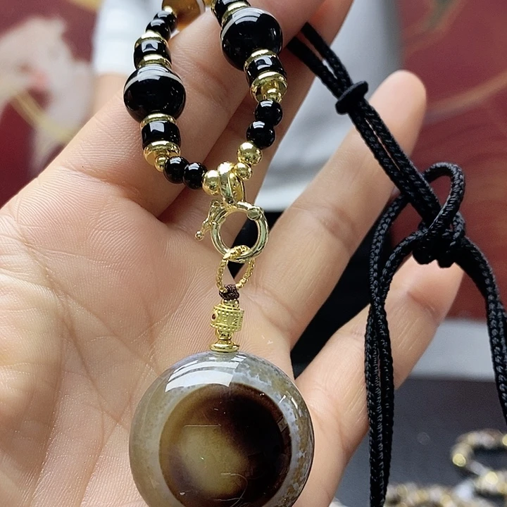 玛瑙/玉髓合金颈饰