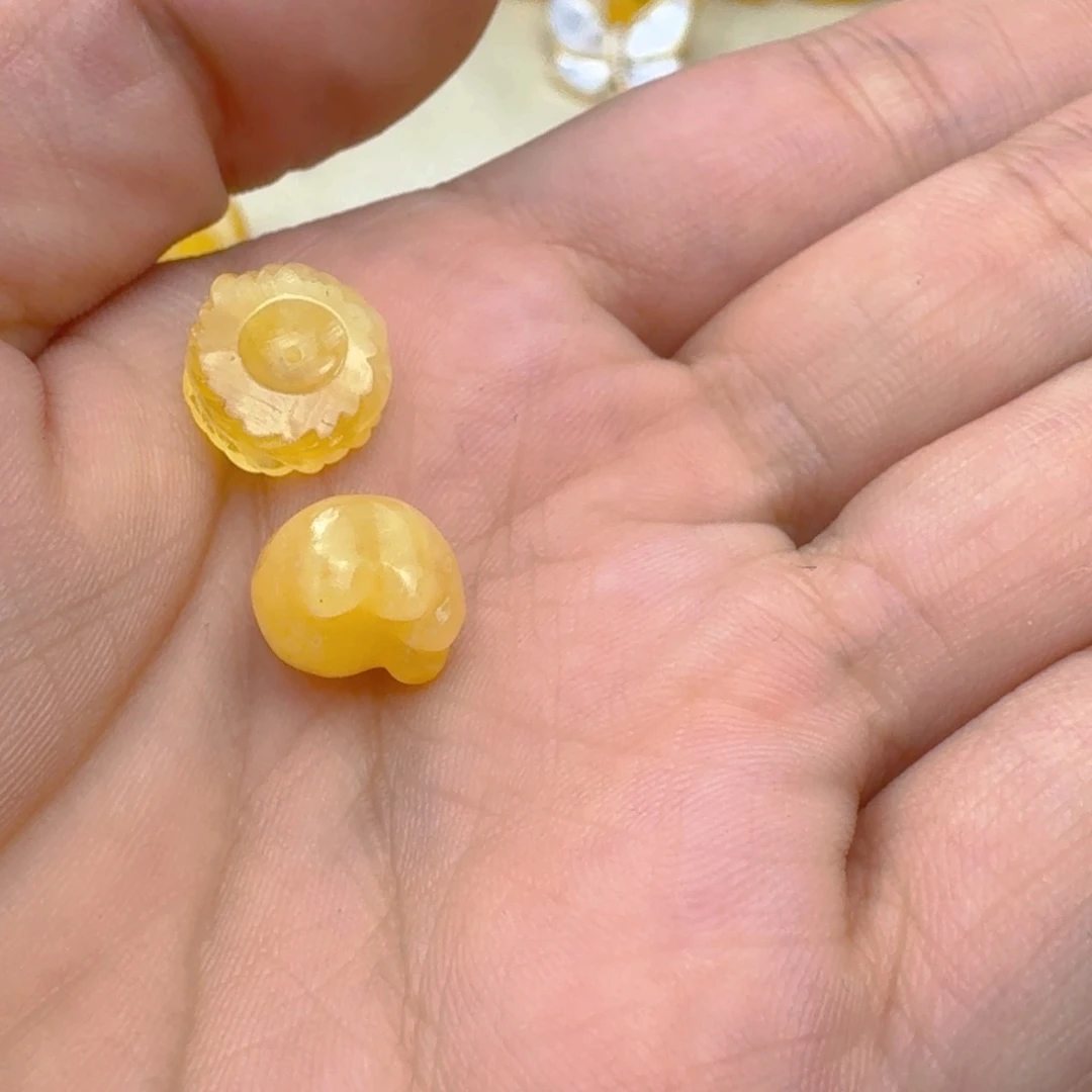 未镶嵌蜜蜡裸石小*玉猫爪