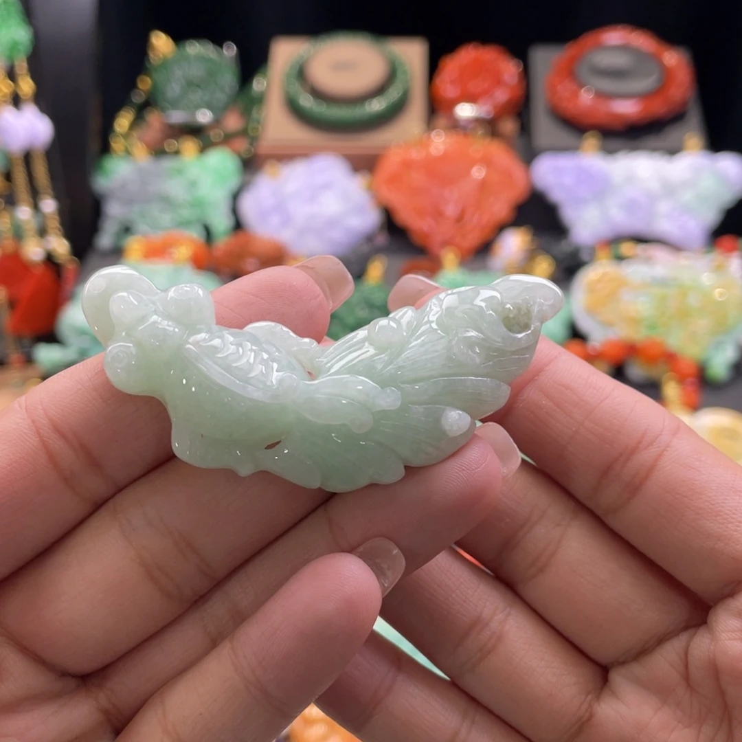 翡翠颈饰未镶嵌代编织