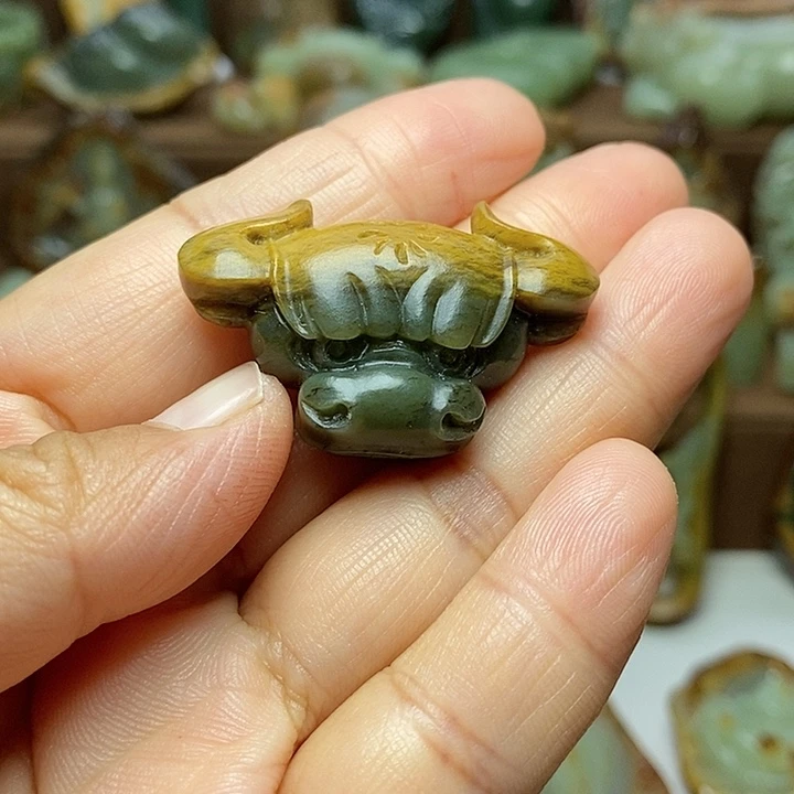 岫岩河磨玉（透闪石质玉）未镶嵌颈饰