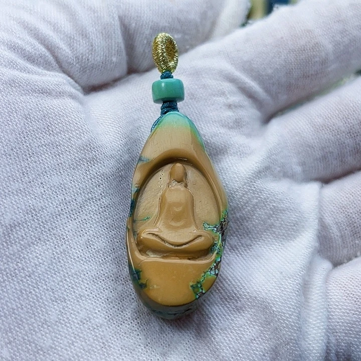 绿松石未镶嵌颈饰