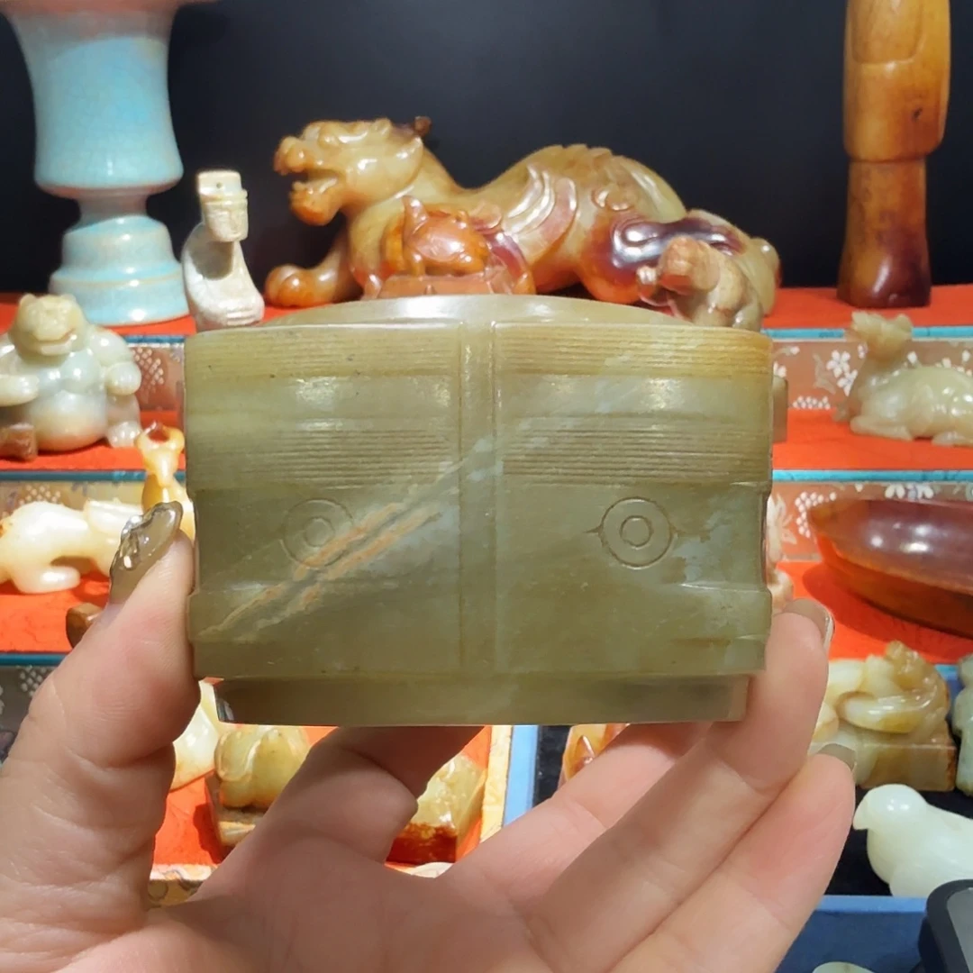 佳***书和田玉（糖玉）未镶嵌摆件