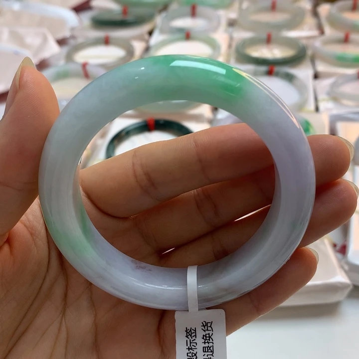 翡翠未镶嵌手镯春彩56