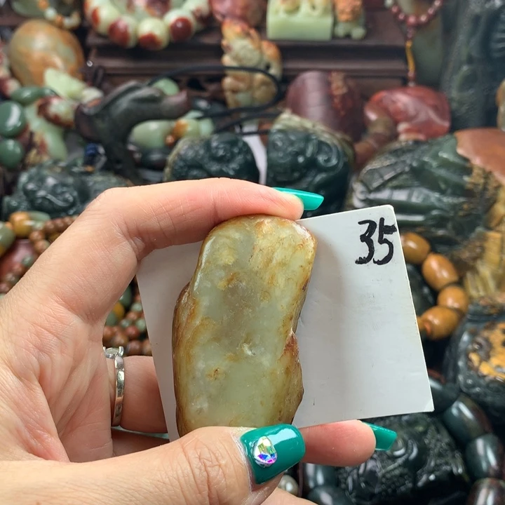 岫岩河磨玉（透闪石质玉）把件未镶嵌