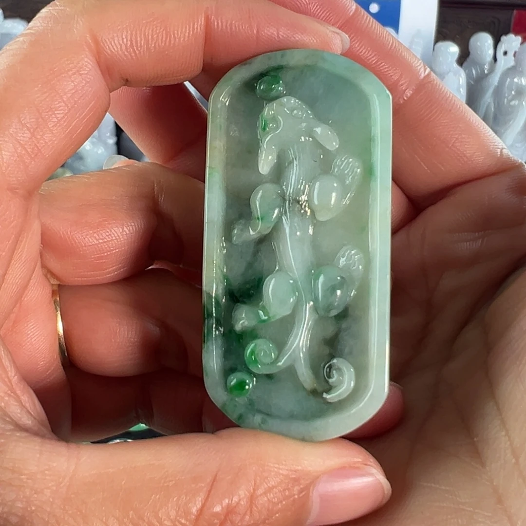 翡翠未镶嵌颈饰天然翡翠挂件