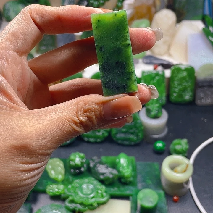 和田玉未镶嵌珠宝半成品