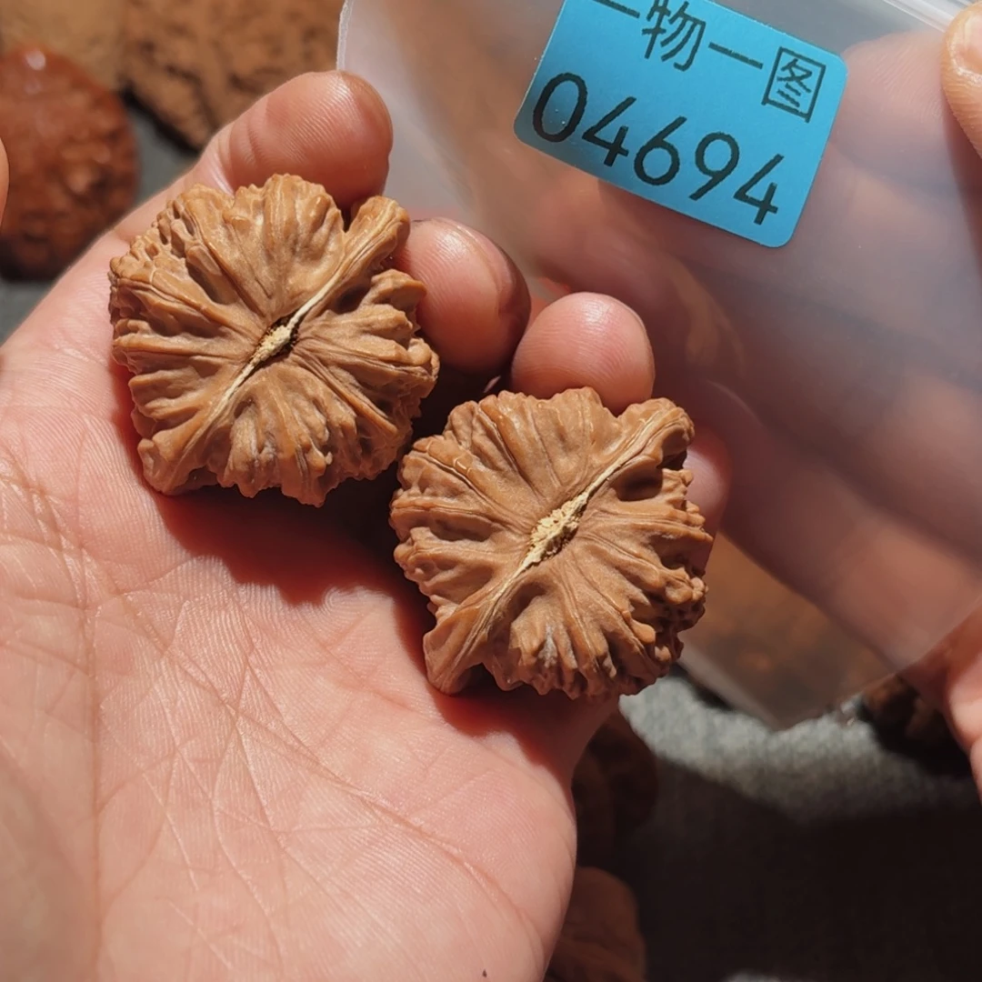 把件文玩核桃睡觉吧