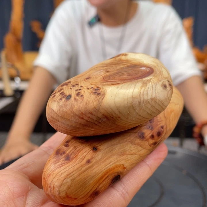柏木（崖柏）随型手把件
