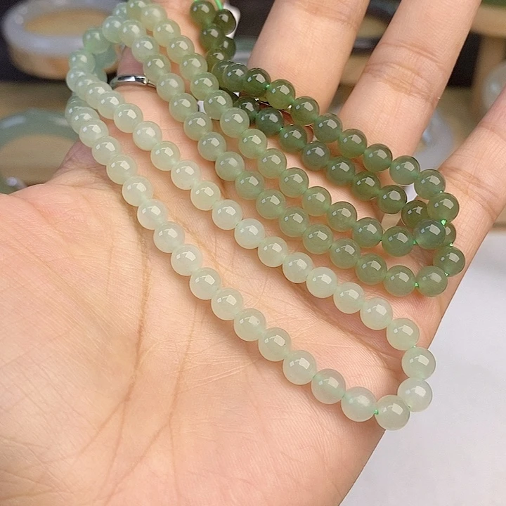 吊坠(赠链)未镶嵌和田玉