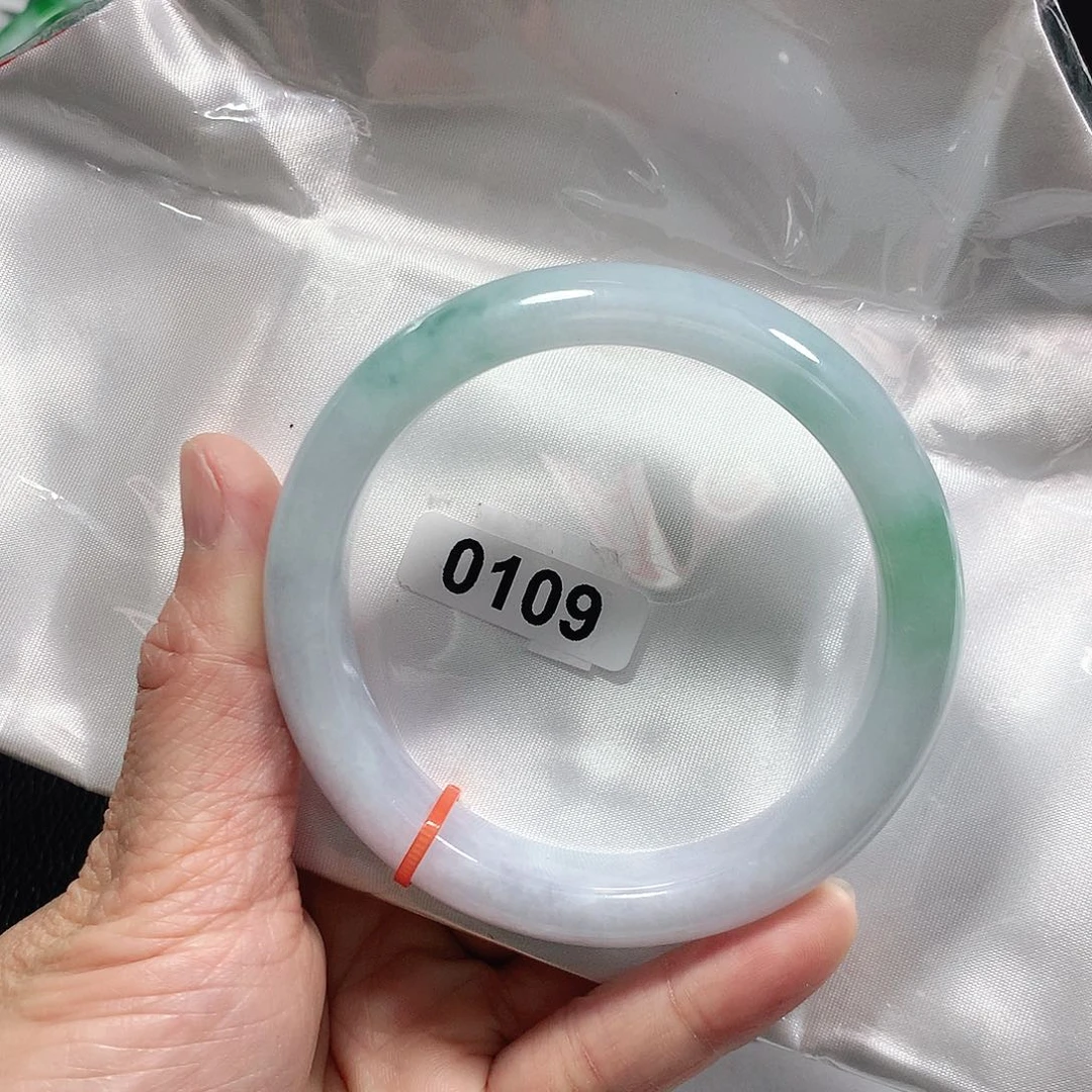 翡翠手镯未镶嵌天然缅甸A货翡翠手镯