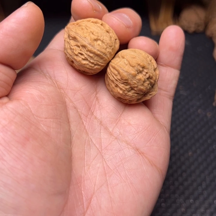 吊坠文玩核桃野生胖头陀