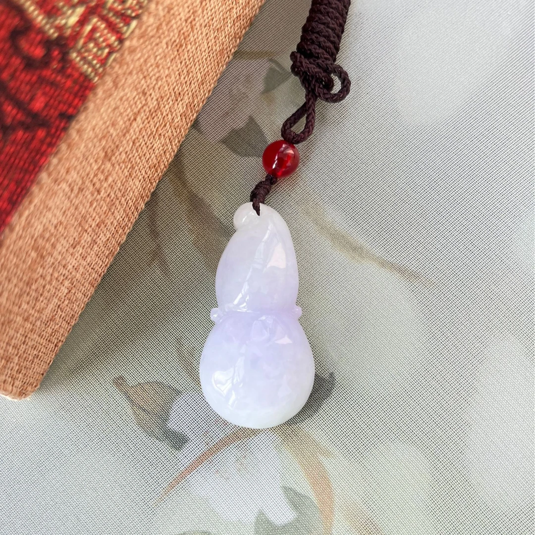 天然翡翠A货 紫罗兰春彩大福豆子吊坠-35.7*17.7*10.6mm