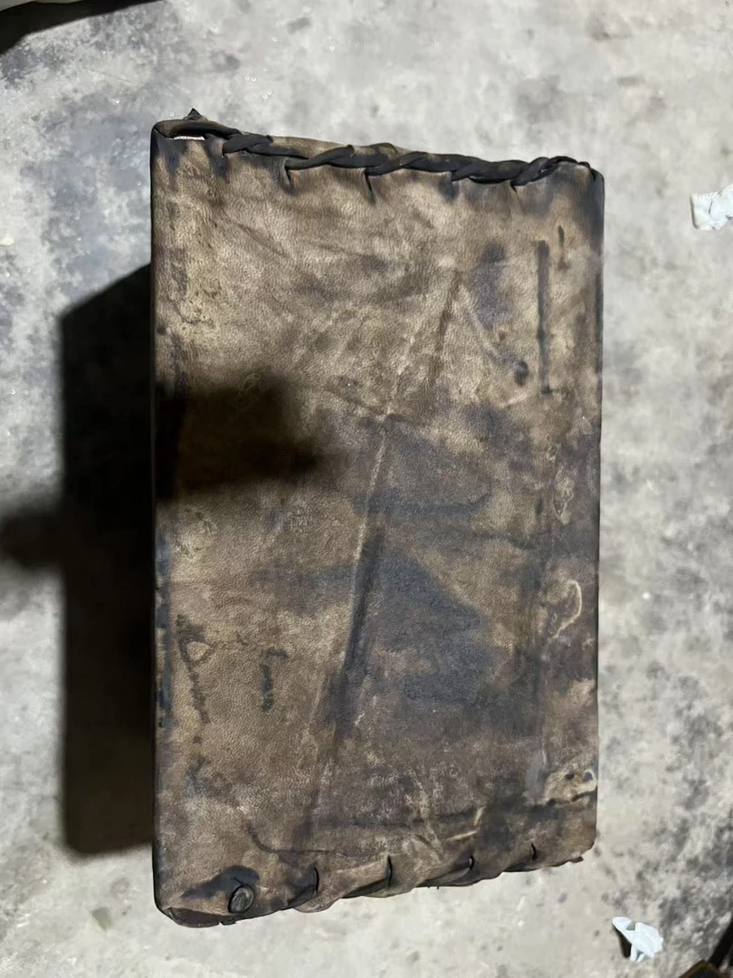 精品摆件牛皮瓷器闷