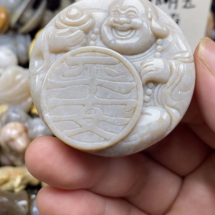 硅化珊瑚（珊瑚玉）未镶嵌颈饰